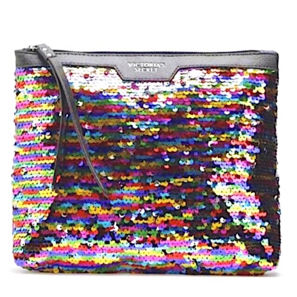 Victoria's Secret Handbags - 💰Victoria’s Secret make up bag💰
